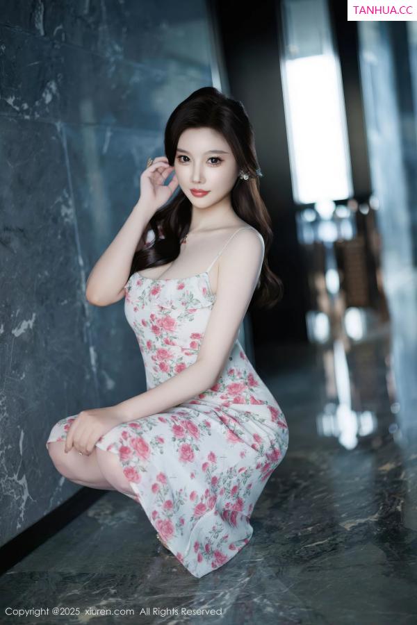   [XiuRen]高清写真图 2025.11.12 No.10977 CHENCHEN. 情趣内衣第4张图片